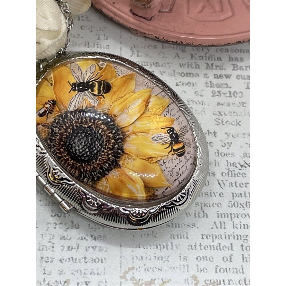 Silver Mom Large Bee Garden Sunflower Wife Locket Necklace Birthday Anniversary